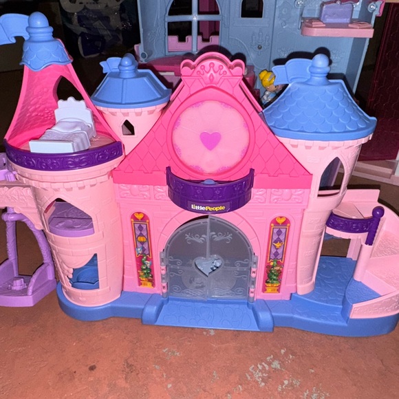 Little People Pink and Blue Dream Castle - Picture 1 of 2